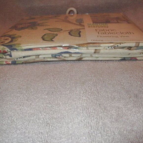 Vtg Martha Stewart Everyday Flowering Vine Oblong Fabric Tablecloth 52 x 70 NEW - Picture 5 of 12